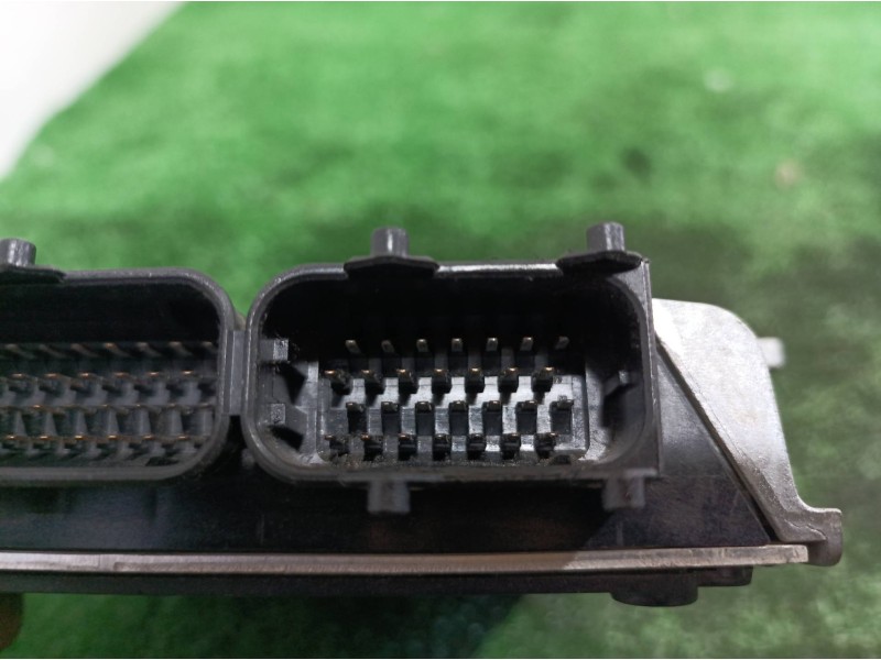 Recambio de centralita motor uce para mg serie 45 (t/rt) classic referencia OEM IAM NNN100743 NNN100743 M3P11YGGD