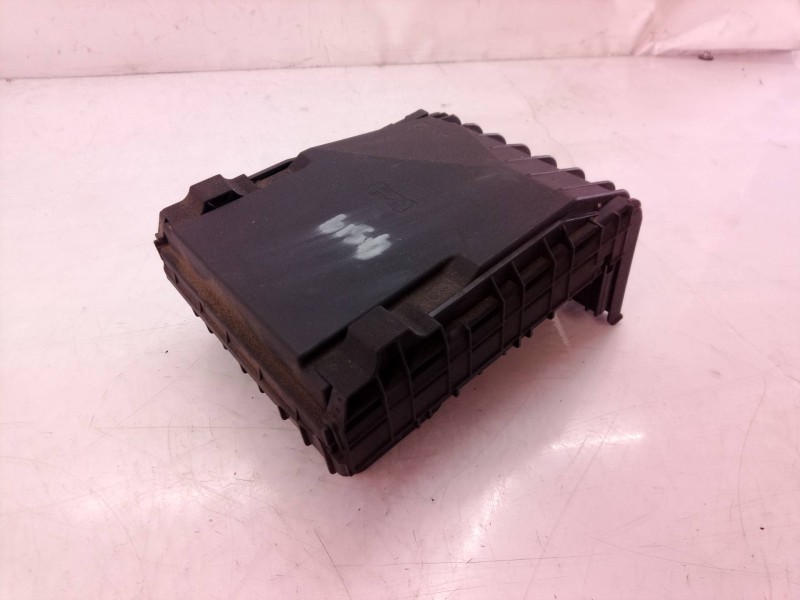 Recambio de caja reles / fusibles para audi a3 (8p) 2.0 tdi ambiente referencia OEM IAM 1K0937124K 1K0937124 1K0937124