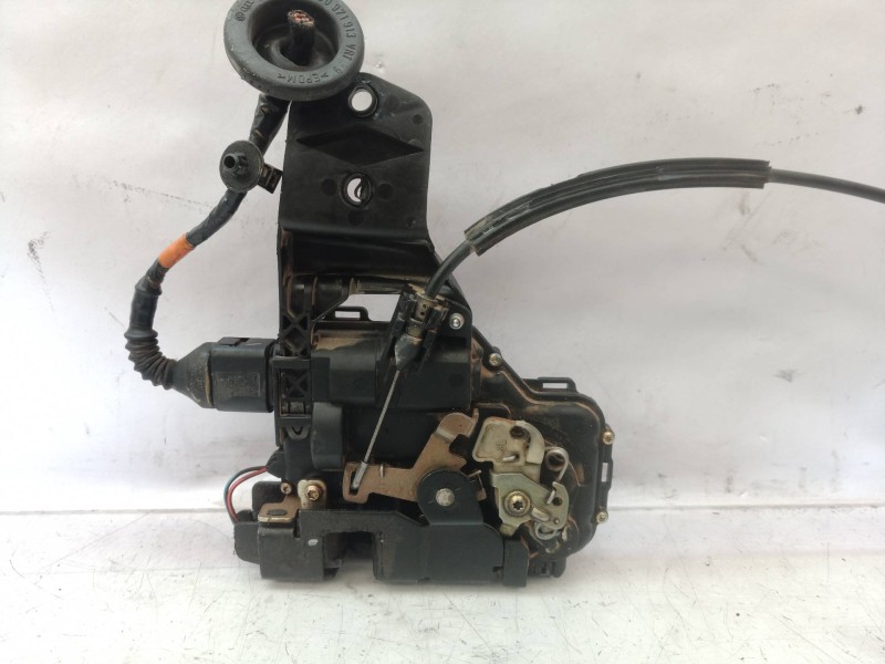 Recambio de cerradura puerta delantera derecha para volkswagen passat berlina (3b2) comfortline referencia OEM IAM 3B0885738E 3B