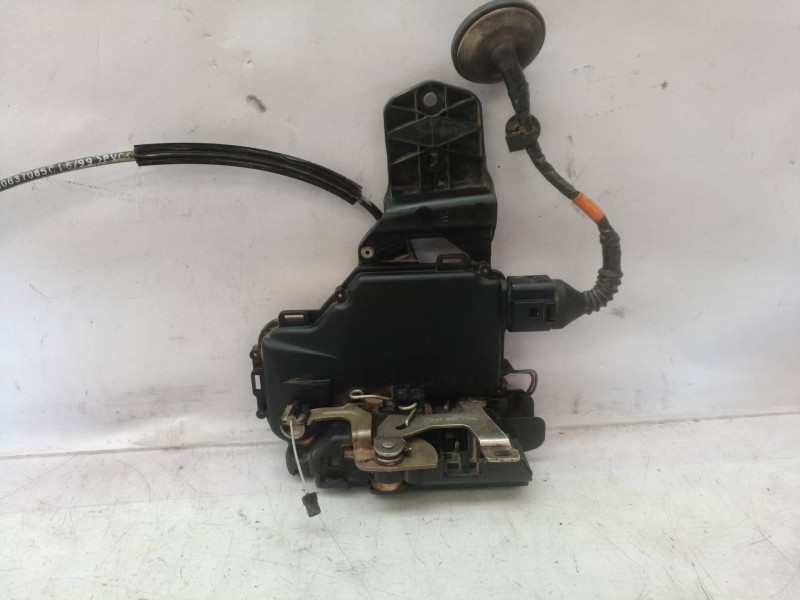 Recambio de cerradura puerta delantera derecha para volkswagen passat berlina (3b2) comfortline referencia OEM IAM 3B0885738E 3B