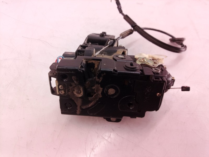 Recambio de cerradura puerta trasera derecha para volkswagen passat berlina (3b2) comfortline referencia OEM IAM   