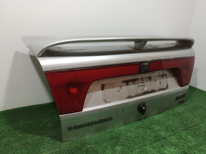 Recambio de tapa maletero para seat cordoba vario (6k5) 1.9 tdi referencia OEM IAM   