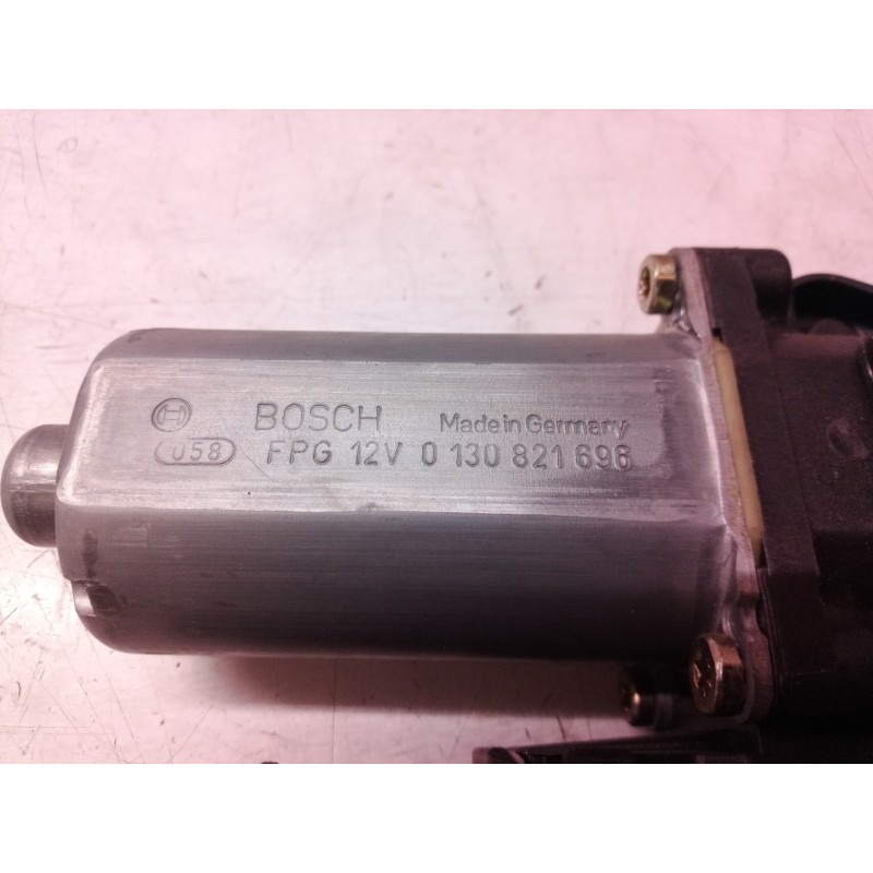 Recambio de motor elevalunas trasero derecho para volkswagen passat berlina (3b2) comfortline referencia OEM IAM 0130821696 0130
