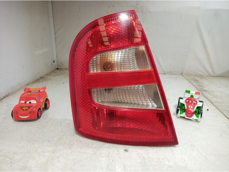 Recambio de piloto trasero izquierdo para skoda fabia (6y2/6y3) referencia OEM IAM 6Y6945095B 6Y6945095B 6Y6945095