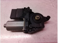 Recambio de motor elevalunas trasero izquierdo para volkswagen passat berlina (3b2) comfortline referencia OEM IAM 0130821697 01