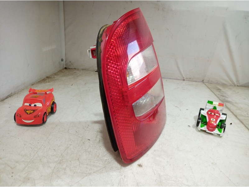 Recambio de piloto trasero izquierdo para skoda fabia (6y2/6y3) referencia OEM IAM 6Y6945095B 6Y6945095B 6Y6945095