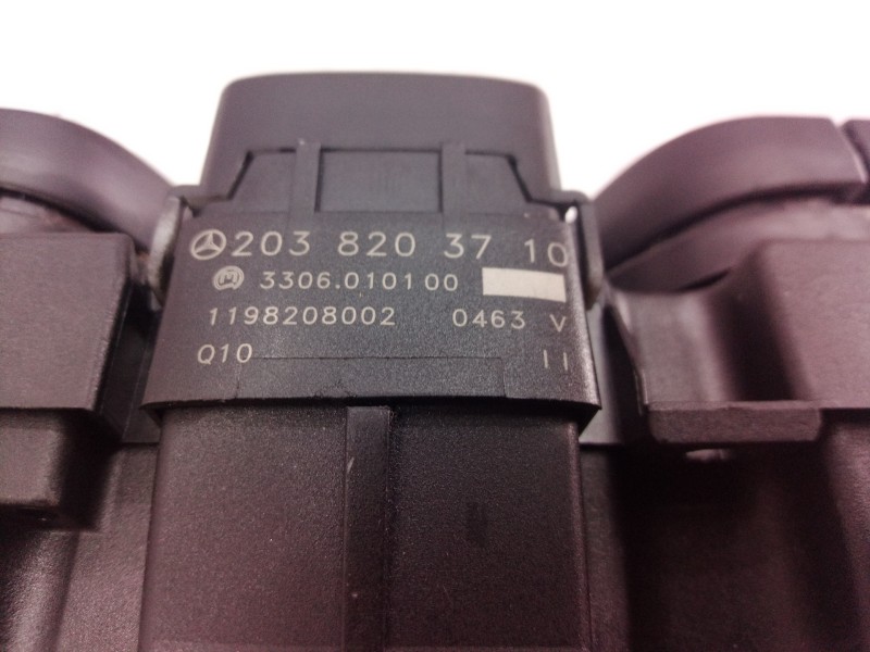 Recambio de warning para mercedes-benz clase c (w203) berlina 200 compressor (203.045) referencia OEM IAM 2038203710 2038203710 