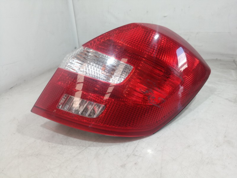 Recambio de piloto trasero derecho para skoda fabia (5j2 ) monte carlo referencia OEM IAM 5J6945112 5J6945112 5J6945112A