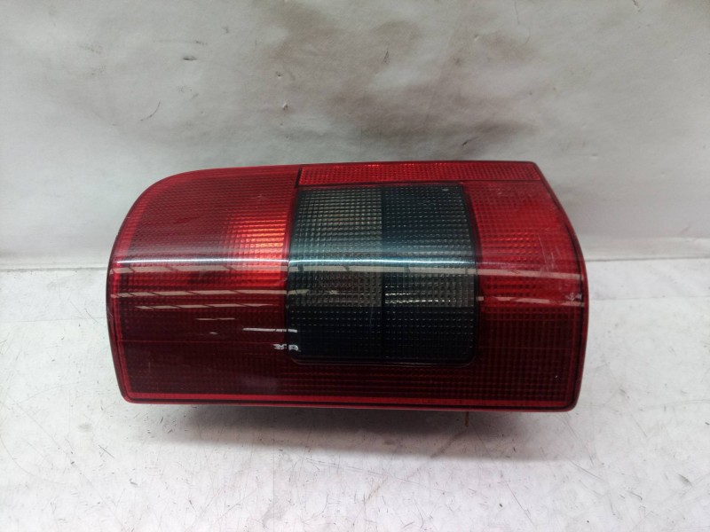 Recambio de piloto trasero izquierdo para peugeot partner (s1) familiar referencia OEM IAM   