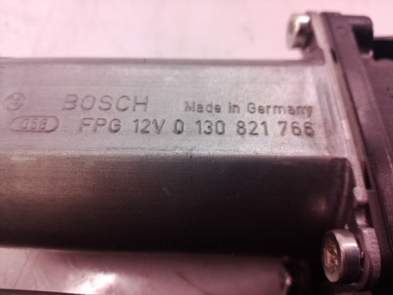 Recambio de motor elevalunas delantero derecho para peugeot 307 (s1) xr referencia OEM IAM 9634457480 9634457480 990829101