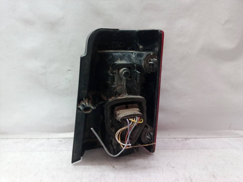 Recambio de piloto trasero izquierdo para peugeot partner (s1) familiar referencia OEM IAM   