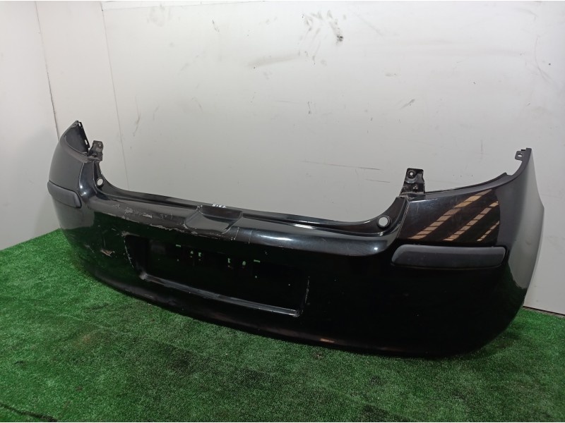 Recambio de paragolpes trasero para renault clio iii 20 aniversario referencia OEM IAM 8200402320 8200402320 8200402320