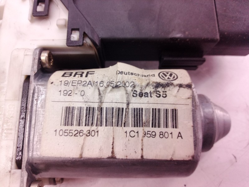 Recambio de motor elevalunas delantero izquierdo para seat toledo (1m2) select referencia OEM IAM 105526301 105526301 1C1959801