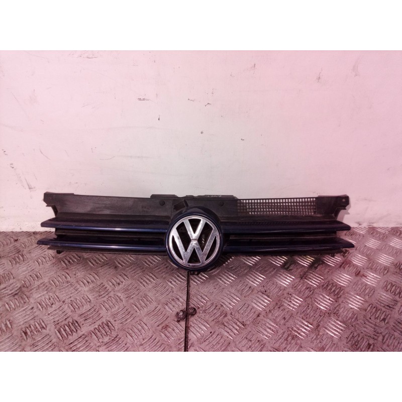 Recambio de rejilla delantera para volkswagen golf iv berlina (1j1) gti referencia OEM IAM 1J0853653CFKZ  