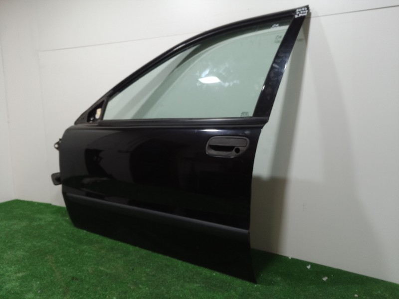 Recambio de puerta delantera izquierda para volvo v40 familiar 1.9 d referencia OEM IAM   