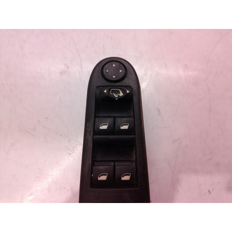 Recambio de mando elevalunas delantero izquierdo para peugeot 307 break / sw (s1) sw referencia OEM IAM 53269704 53269704 532697