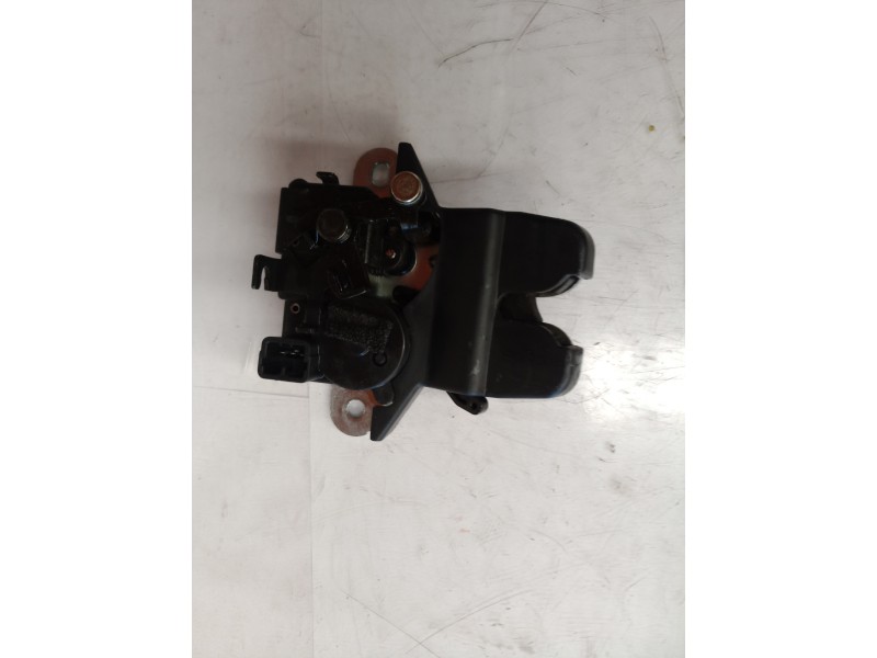 Recambio de cerradura maletero / porton para hyundai sonata (nf) 2.0 crdi comfort ii referencia OEM IAM   
