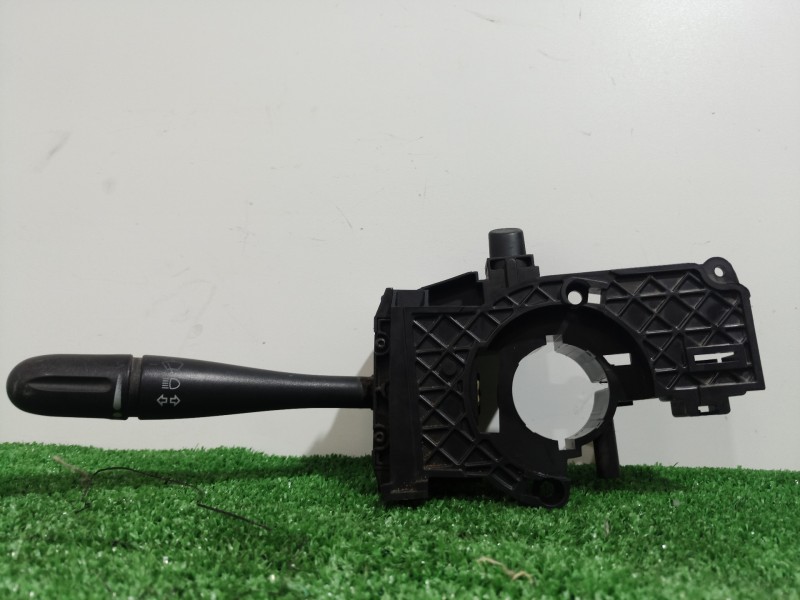 Recambio de mando intermitentes para chrysler voyager (gs) 2.5 td family referencia OEM IAM 4685328AB 4685328AB 4685328AB