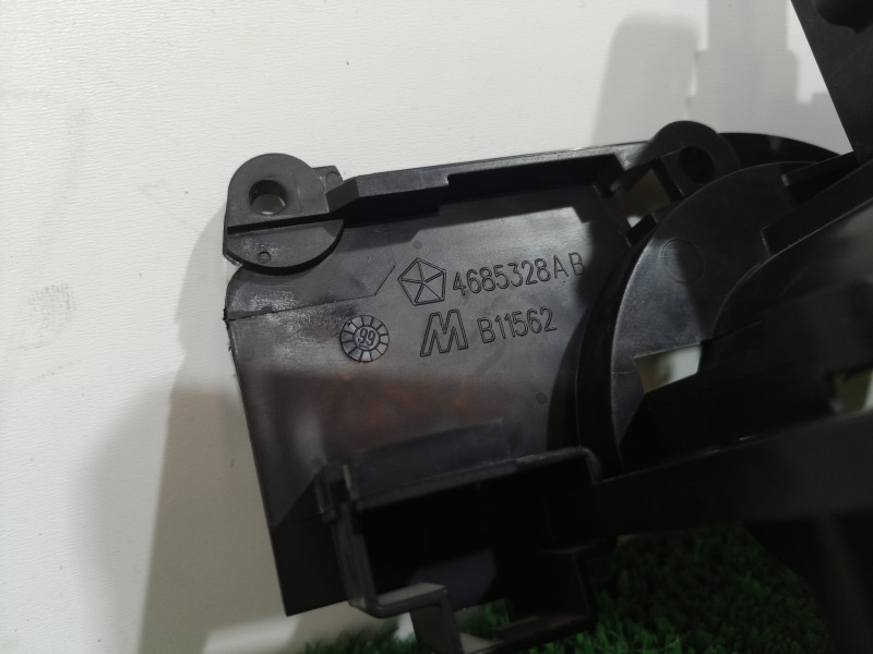 Recambio de mando intermitentes para chrysler voyager (gs) 2.5 td family referencia OEM IAM 4685328AB 4685328AB 4685328AB