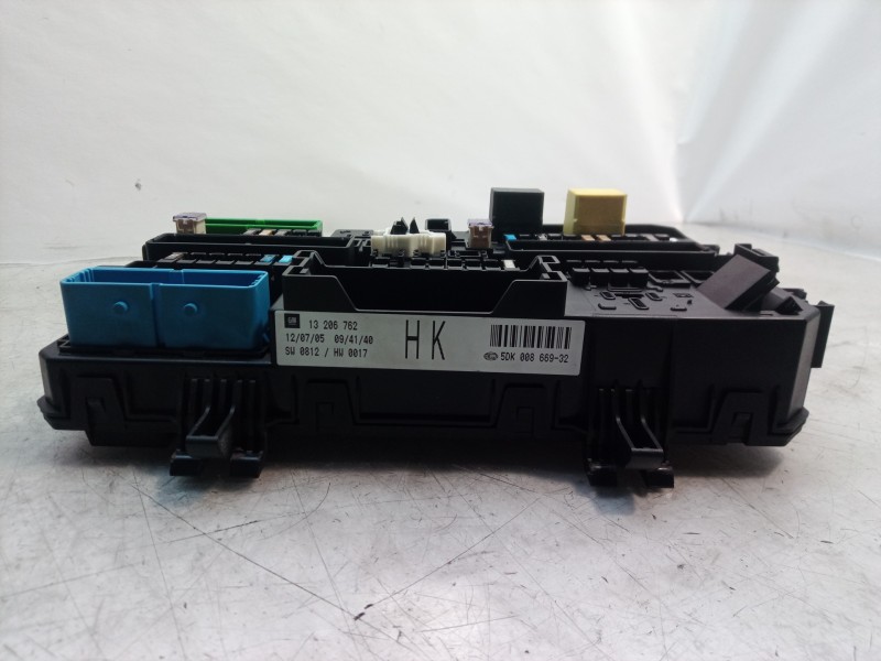 Recambio de caja reles / fusibles para opel astra gtc enjoy referencia OEM IAM 5DK00866932 5DK00866932 13206762