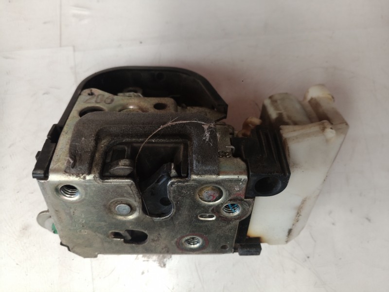 Recambio de cerradura puerta delantera izquierda para hyundai sonata (nf) 2.0 crdi comfort ii referencia OEM IAM   