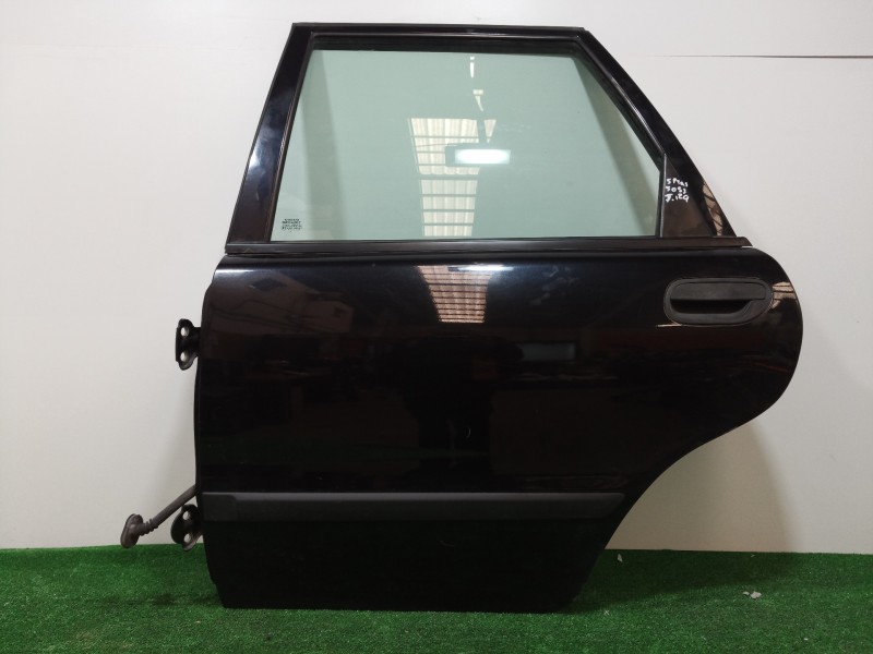 Recambio de puerta trasera izquierda para volvo v40 familiar 1.9 d referencia OEM IAM   