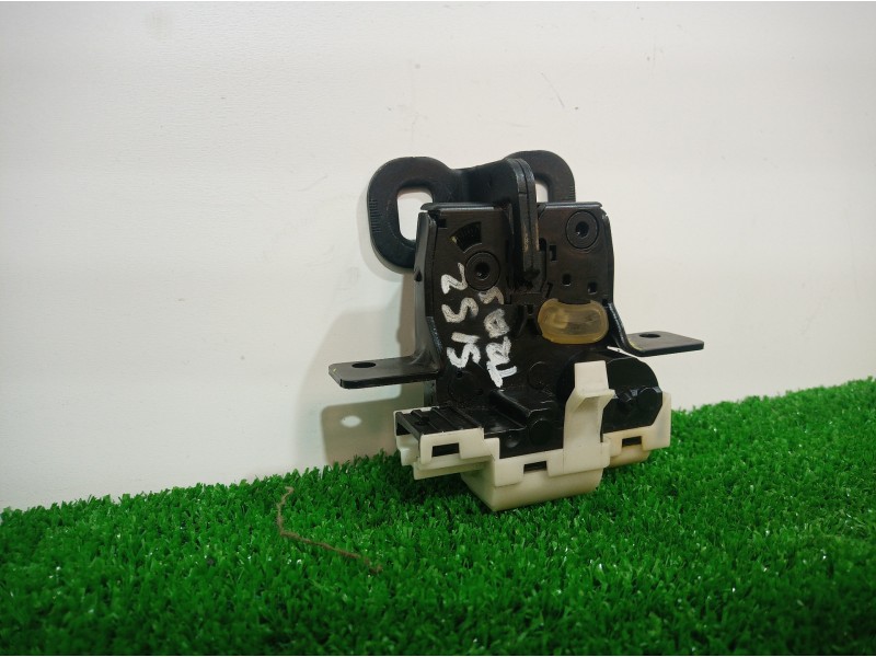 Recambio de cerradura maletero / porton para renault clio iii 20 aniversario referencia OEM IAM   