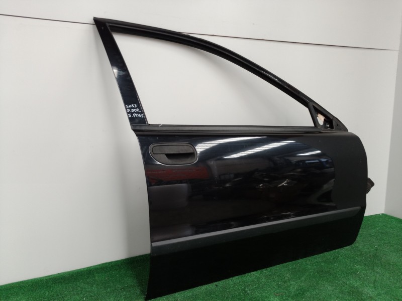 Recambio de puerta delantera derecha para volvo v40 familiar 1.9 d referencia OEM IAM   