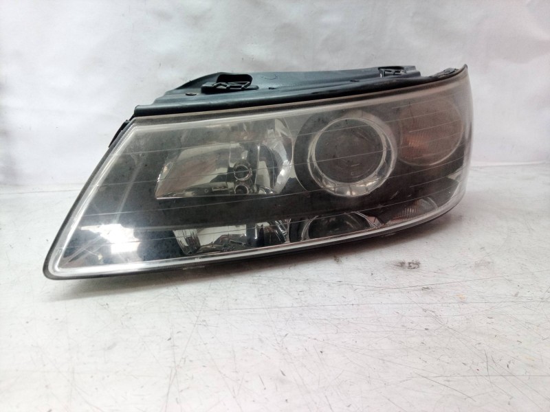 Recambio de faro izquierdo para hyundai sonata (nf) 2.0 crdi comfort ii referencia OEM IAM   