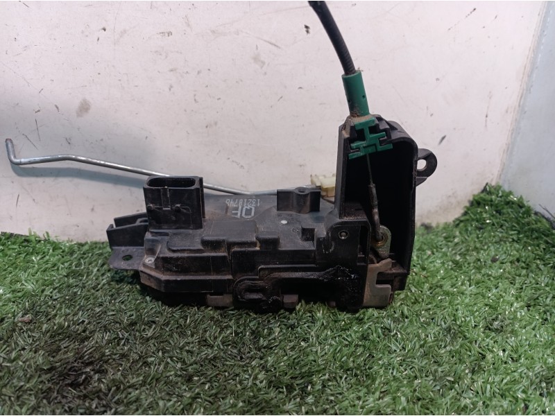 Recambio de cerradura puerta delantera izquierda para opel astra gtc enjoy referencia OEM IAM 13210748 13210748 13210748