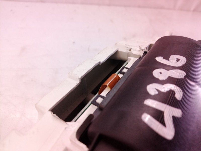 Recambio de cuadro instrumentos para volvo v50 familiar 2.0 d kinetic referencia OEM IAM 30710071 30710071 30728645