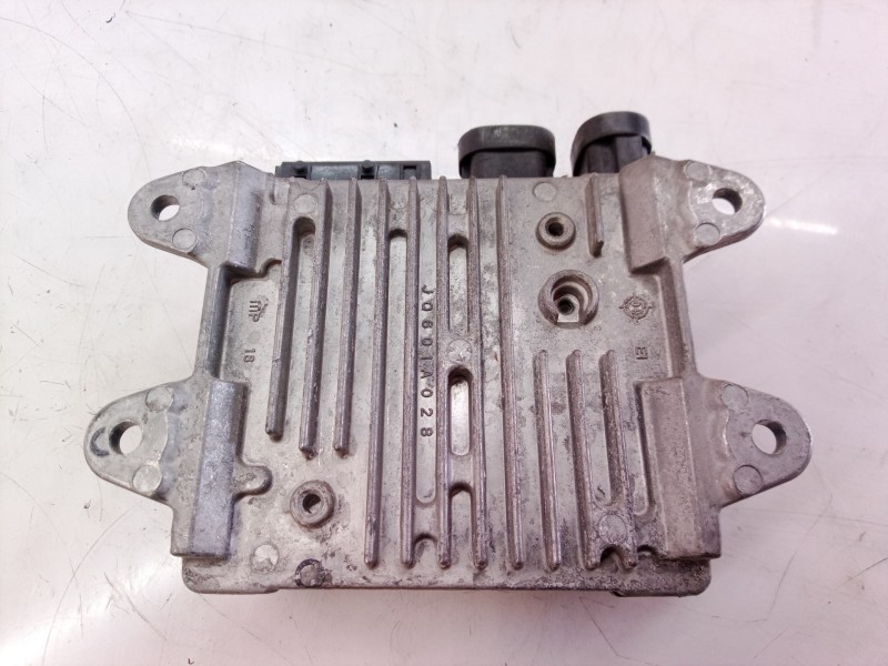 Recambio de modulo electronico para citroën c3 1.4 16v sensodrive vtr referencia OEM IAM 9655757780 9655757780 6900000711