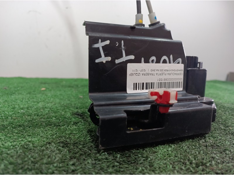 Recambio de cerradura puerta trasera izquierda para ssangyong kyron 200 xdi 2wd referencia OEM IAM   