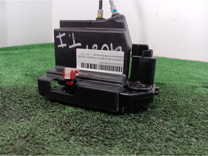 Recambio de cerradura puerta trasera izquierda para ssangyong kyron 200 xdi 2wd referencia OEM IAM   