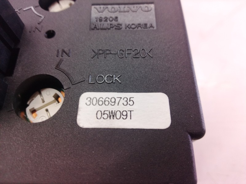 Recambio de mando luces para volvo v50 familiar 2.0 d kinetic referencia OEM IAM 30669735 30669735 30669735