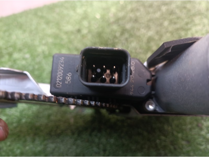 Recambio de elevalunas delantero izquierdo para opel astra gtc enjoy referencia OEM IAM 994886100 A330513100405LH A330013100417L