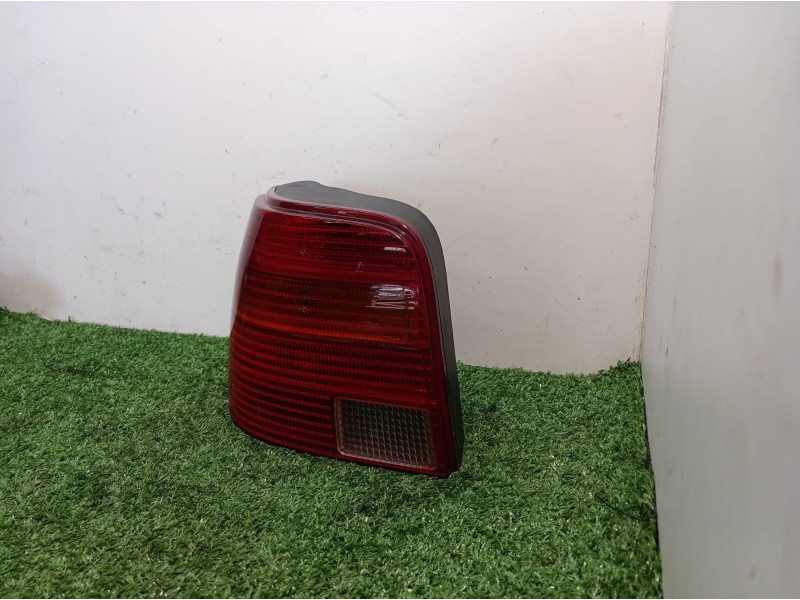 Recambio de piloto trasero izquierdo para volkswagen golf iv berlina (1j1) referencia OEM IAM 89397262 89397262 89397262