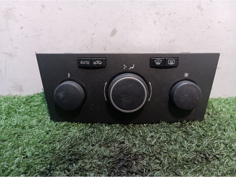 Recambio de mando calefaccion / aire acondicionado para opel astra gtc enjoy referencia OEM IAM 901512400003 901512400003 0AL002