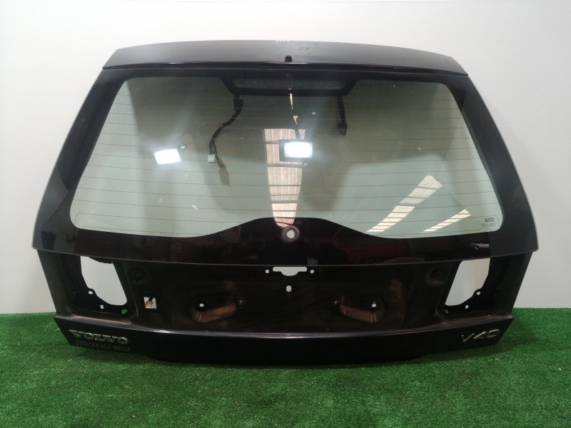Recambio de porton trasero para volvo v40 familiar 1.9 d referencia OEM IAM   