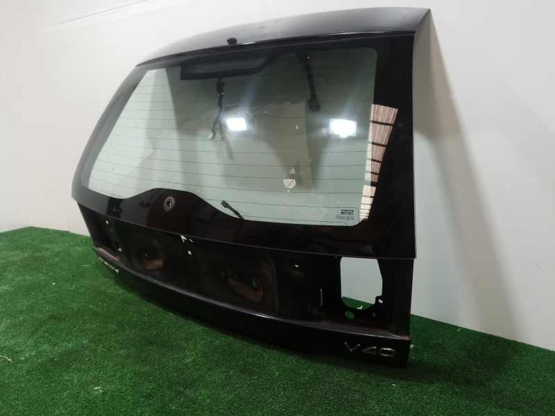 Recambio de porton trasero para volvo v40 familiar 1.9 d referencia OEM IAM   