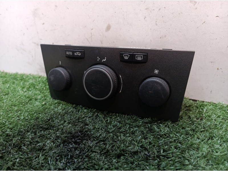 Recambio de mando calefaccion / aire acondicionado para opel astra gtc enjoy referencia OEM IAM 901512400003 901512400003 0AL002