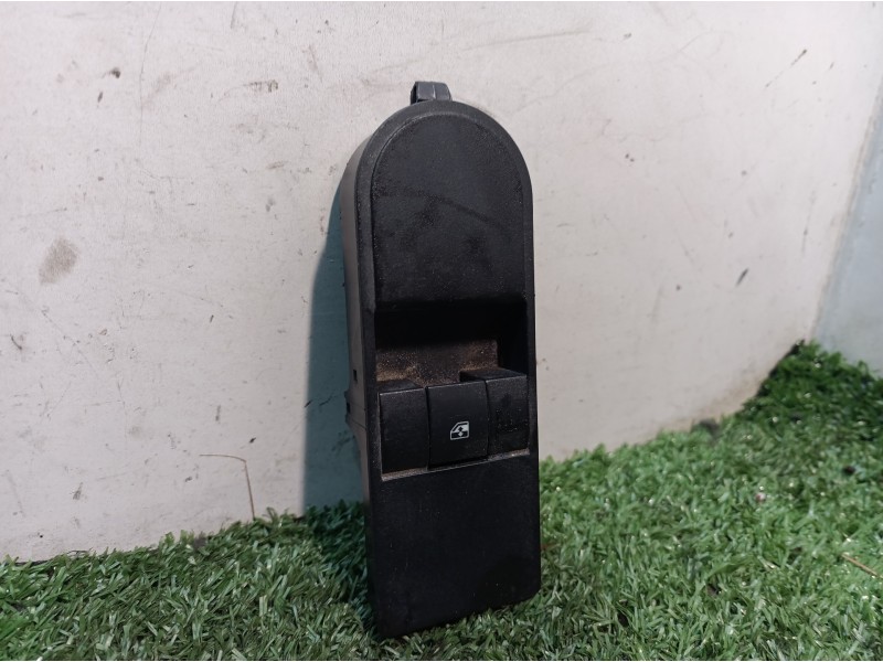 Recambio de mando elevalunas delantero derecho para opel astra gtc enjoy referencia OEM IAM LK03459160 13197132 HZC101972577