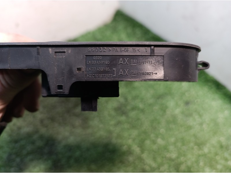 Recambio de mando elevalunas delantero derecho para opel astra gtc enjoy referencia OEM IAM LK03459160 13197132 HZC101972577