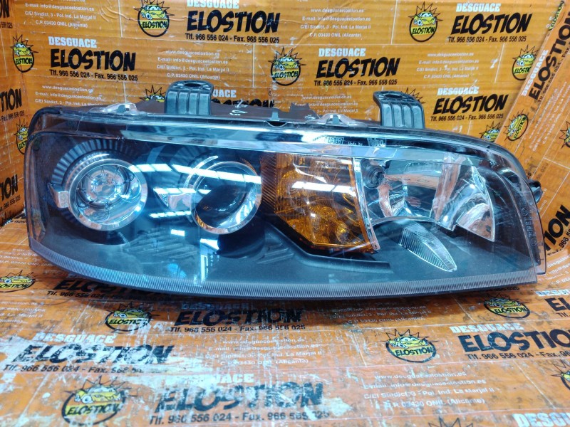 Recambio de faro derecho para fiat punto berlina (188) referencia OEM IAM   