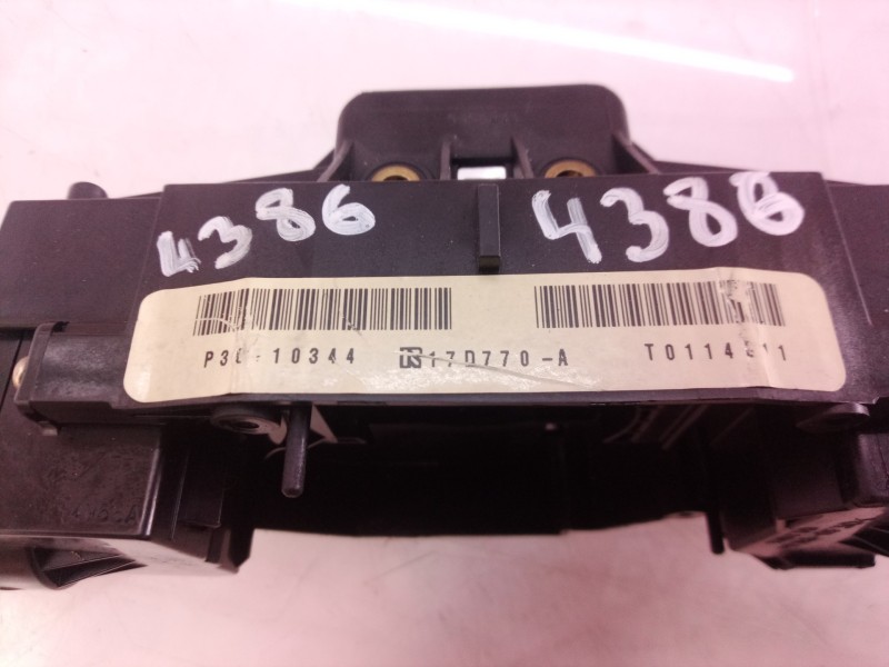 Recambio de mando multifuncion para volvo v50 familiar 2.0 d kinetic referencia OEM IAM 17D770A 17D770A PA66GF30