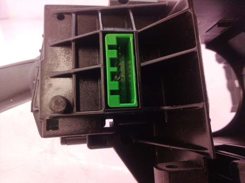 Recambio de mando multifuncion para volvo v50 familiar 2.0 d kinetic referencia OEM IAM 17D770A 17D770A PA66GF30