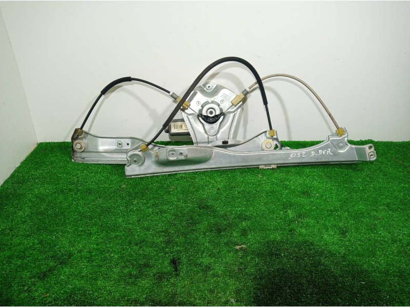 Recambio de elevalunas delantero derecho para renault clio iii 20 aniversario referencia OEM IAM 8200291147 8200291147 820029114