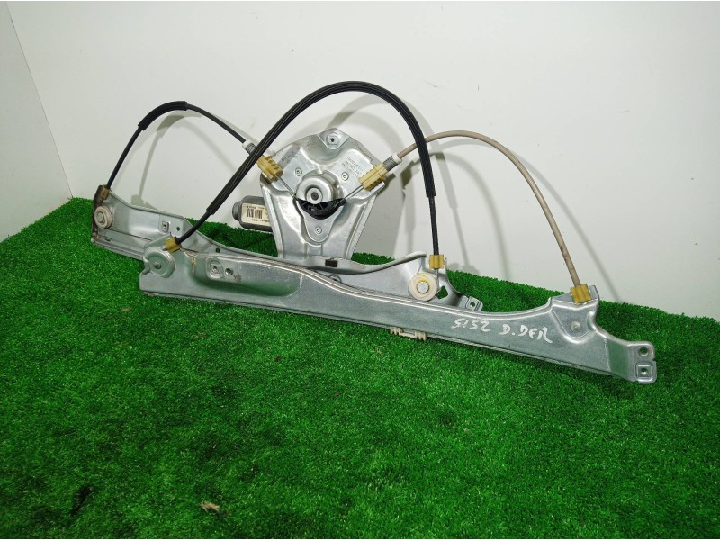 Recambio de elevalunas delantero derecho para renault clio iii 20 aniversario referencia OEM IAM 8200291147 8200291147 820029114