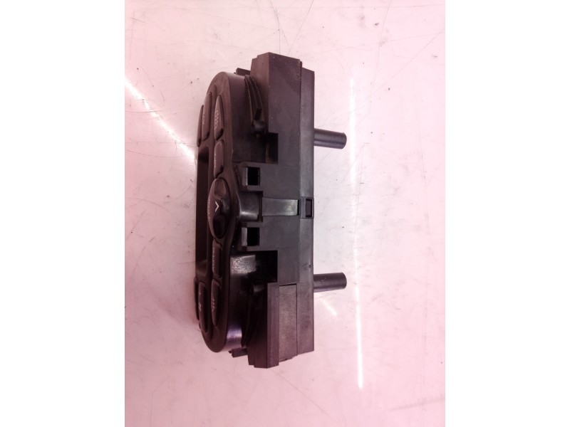 Recambio de mando climatizador para peugeot 307 (s1) xr referencia OEM IAM 216673905 216673905 216788954