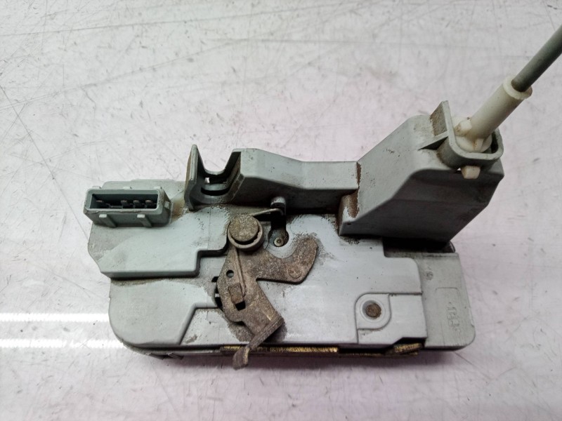 Recambio de cerradura puerta trasera derecha para peugeot 307 (s1) xr referencia OEM IAM 9138A4  